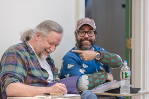 Liniers pointing at Steve Bissette.